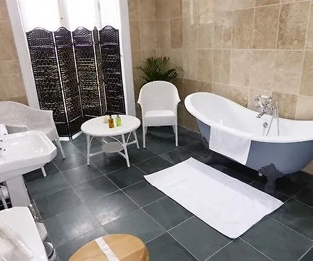Отель House 5*