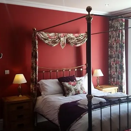 House Hotel 5*