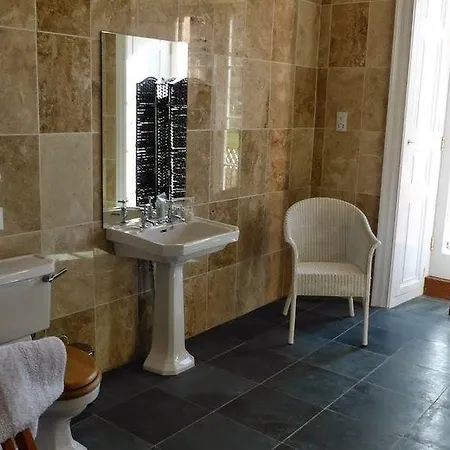 House Hotel